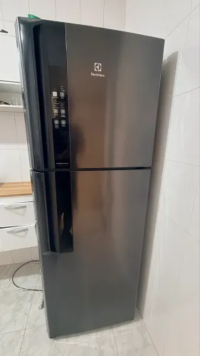 Refrigerador geladeira Electrolux black 127v 474l