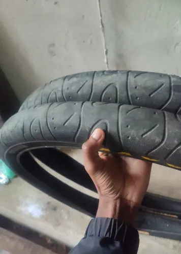 Par de maxxis aro 26