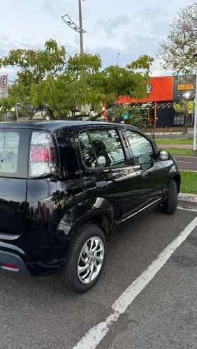 Fiat Uno Attractive 1.0 EVO Fire Flex 8V 5P 2021