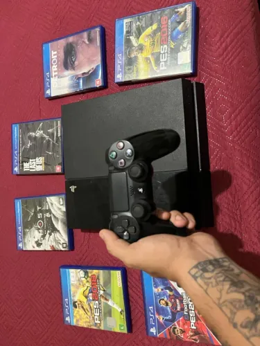 Vendo PS4 1300,00