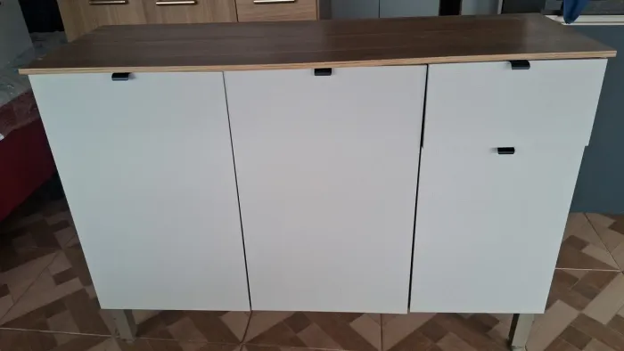 Armário balcão semi novo 