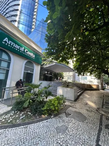Sala Comercial no Ed. Urbe Office - Batista Campos - Aluguel