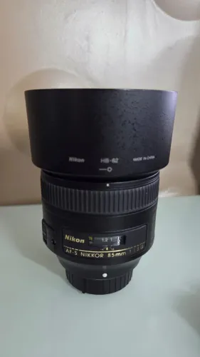? NIKON AF-S NIKKOR 85mm f/1.8G