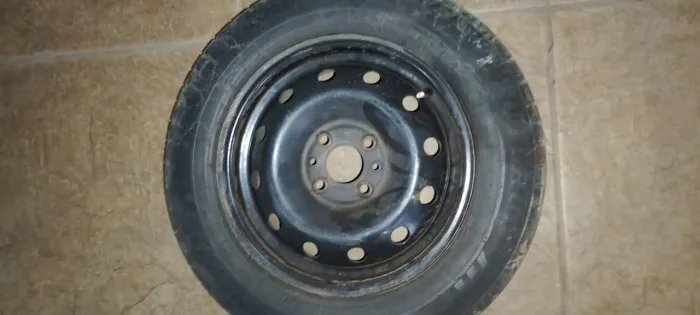 Roda aro 14 com pneu
