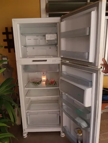 Geladeira bem estar Consul 