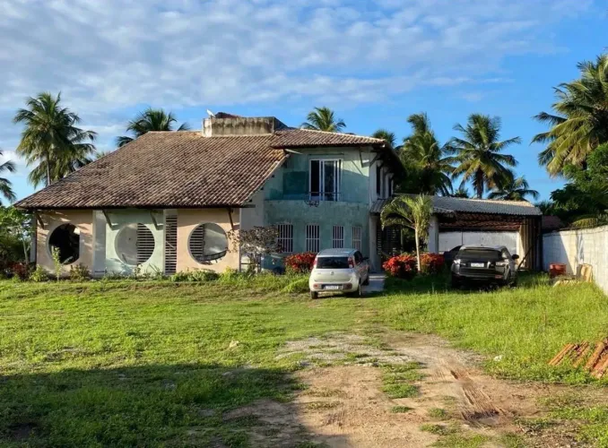 ALUGA OU VENDE IMÓVEL NA ESTRADA DOS TRÊS PORQUINHOS ARUANA, PROXIMO AO SHOPPING E PRAIAS 