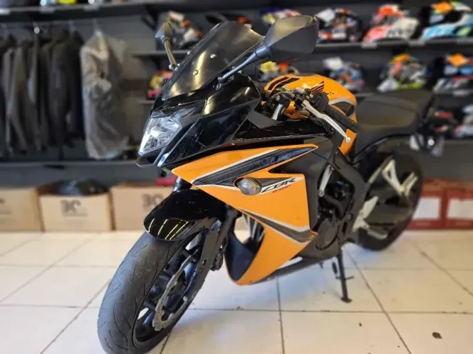 Honda CBR 650F 2019 ABS, muito conservada, apenas 9.000km