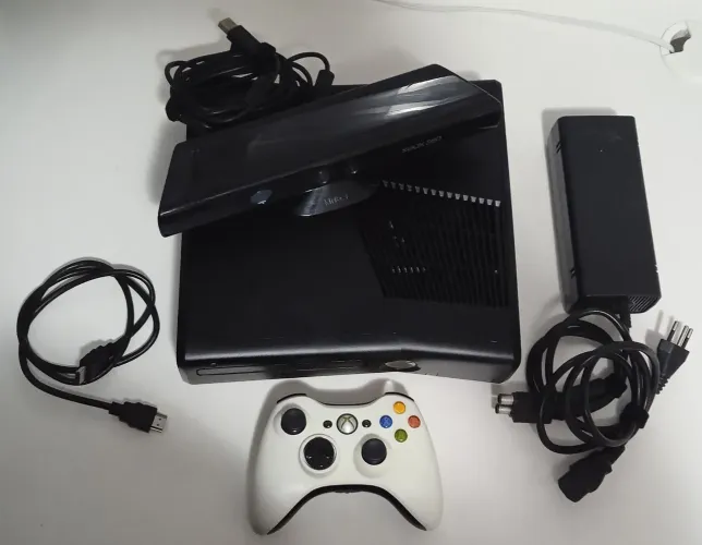 XBOX 360 slim completo
