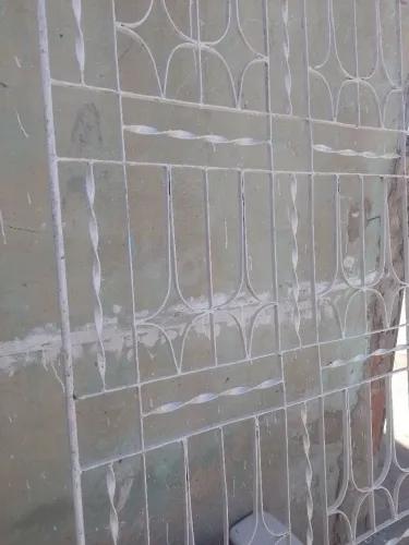 Grade de porta