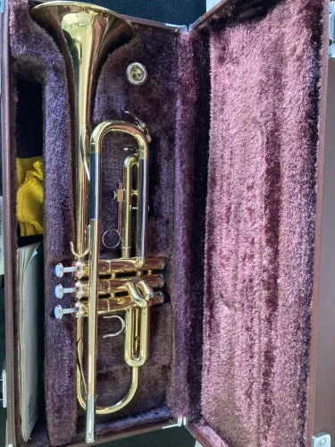 Trompete Yamaha YTR 2320E