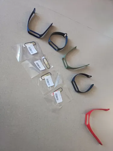 4 películas NOVAS + 5 pulseiras usadas - Mi Band 5