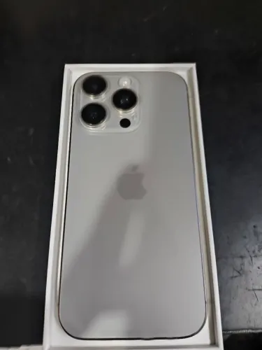 iPhone 16 pro / Novíssimo , único dono