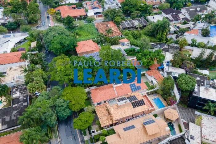 AREA - ALTO DE PINHEIROS - SP