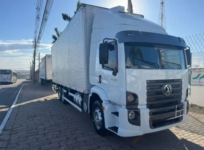 VW 24280 6x2 2012 Baú