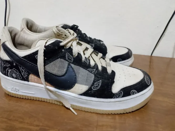 Nike SB Dunk Low Cactus Jack (Travis Scott X Nike)