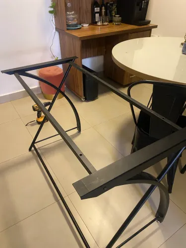 Mesa de vidro para escritório