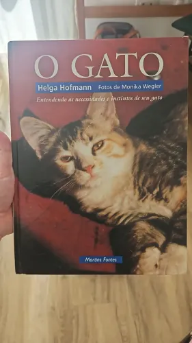 Livro: O gato - Helga Hoffman