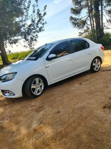 Renault Logan Expression Hi-flex 1.6 8V 4P 2015