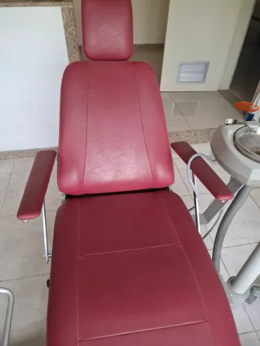 Cadeira para Dentista ou Tatuador Semi Nova 
