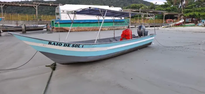 Lancha bicuda