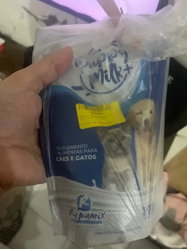 Alimento para caes e gatos filhotes Milk