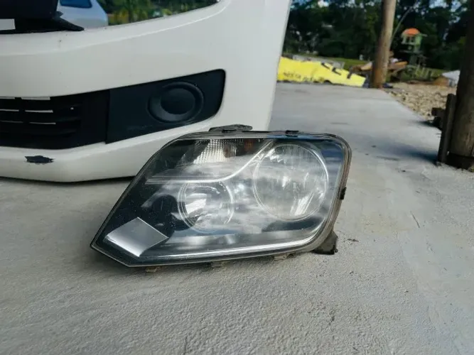 Farol Lado direito original Amarok 2013