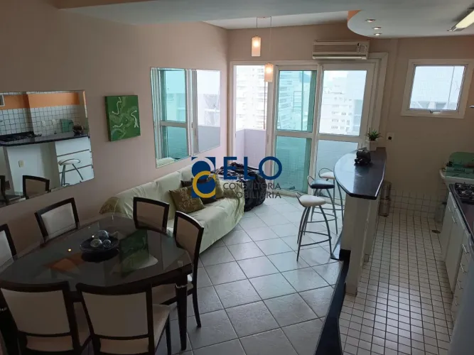 Apartamento à venda ou locação no Gonzaga, Santos-SP: 2 quartos, 3 salas, 1 banheiro, 1 va