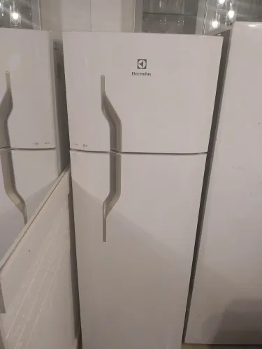 Vendo geladeira dúplex 