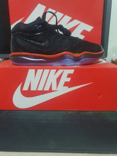 Tenis novo