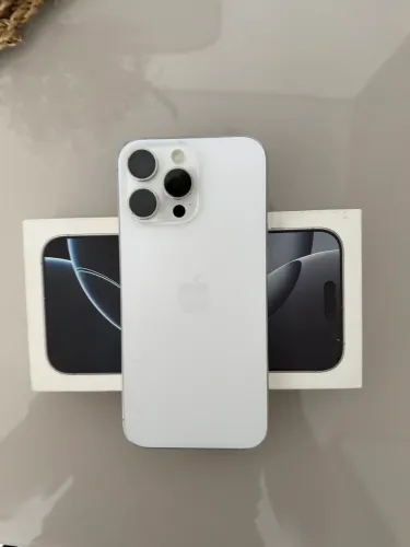 IPHONE 16 PRO MAX 256G - 95% BATERIA-NA GARANTIA AINDA