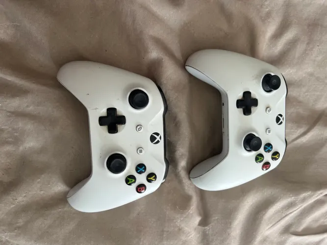 Controles Xbox original branco com defeito