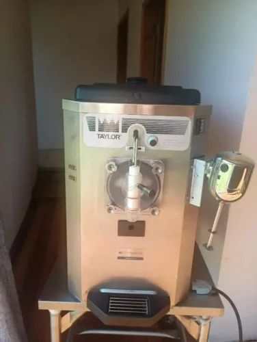MAQUINA DE SORVETE - TOP TAYLOR 430 (2022)