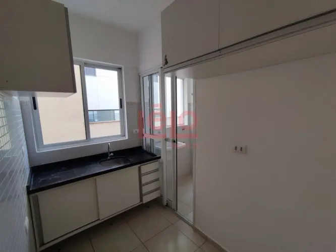 Apartamento com 2 quartos à venda por R$ 335000.00, 47.69 m2 - ZONA 03 - MARINGA/PR