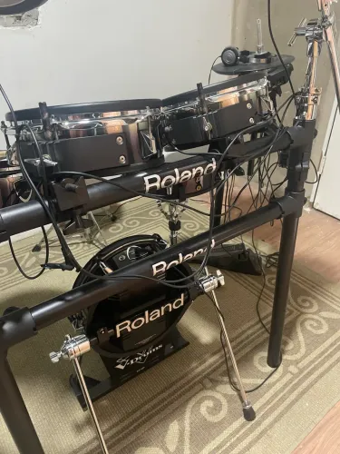Bateria Roland ,corpo Td20 TD11KV c/ extensão