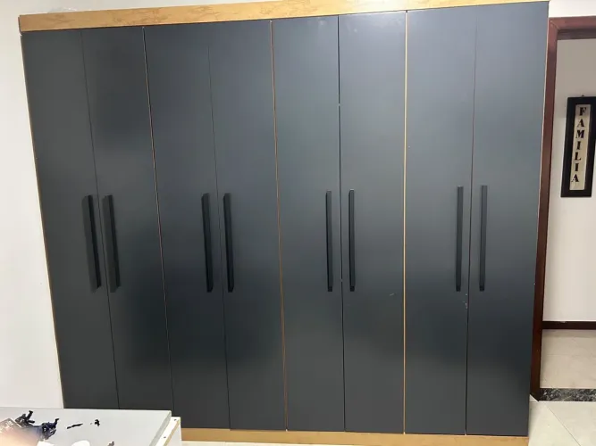 VENDO ARMÁRIO DE CASAL 8 portas