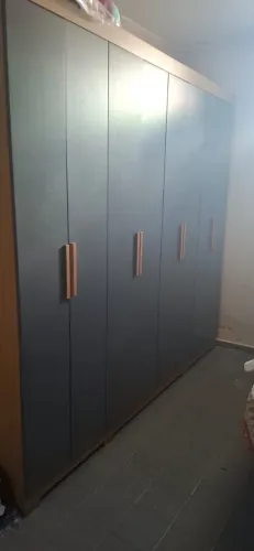 Guarda-roupa 8 portas - usado mas excelente estado.