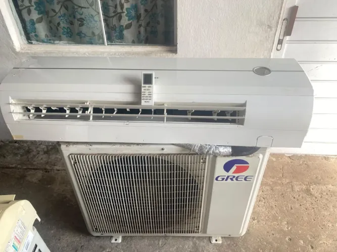 Vendo Ar-Condicionado de 24000 BTus Da Marca Gree