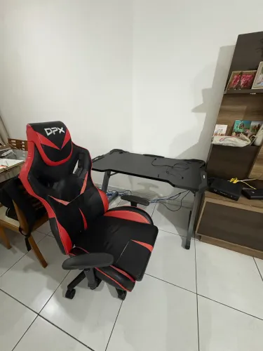 Mesa e Cadeira