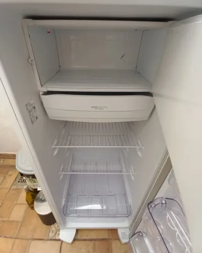 Refrigerador Electrolux 240L Cycle Defrost 1 Porta RE31 - Branco - 110 Volts
