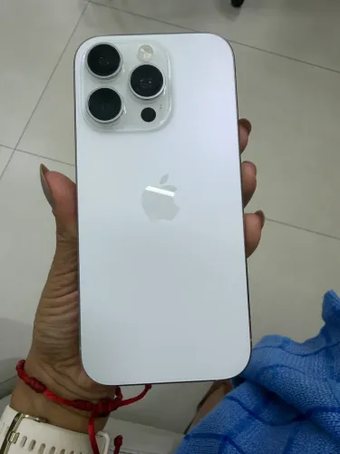 Vendo iPhone 16 pro 