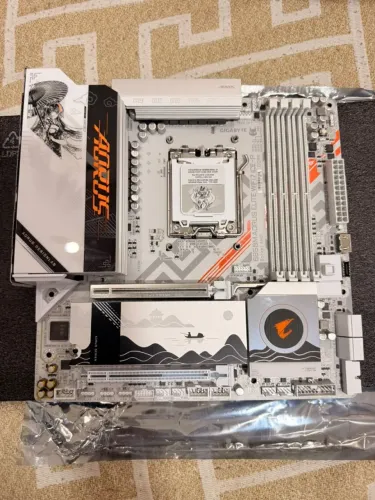 PLACA-MÃE B850M AORUS ELITE WIFI7 ICE-P (SOCKET AM5) - EDIÇÃO ESPECIAL BRANCA!