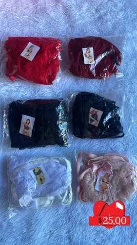 Oferta: De lingeries em renda.
