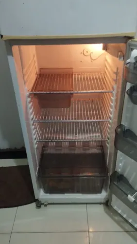 Geladeira para ir logo