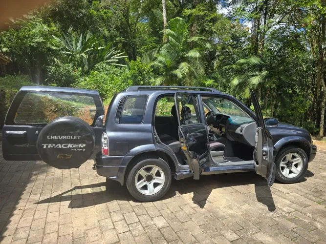 Chevrolet Tracker 2.0 16V 128cv MPFI 4X4 5P 2009