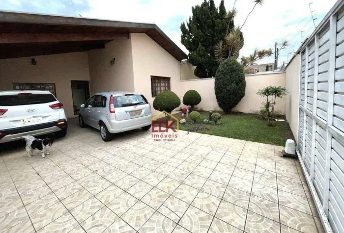 Casa com piscina, 3 dormitórios à venda, 225 m² por R$ 900.000 - Jardim das Nações - Tauba