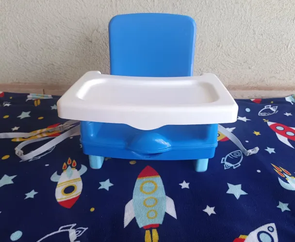 Cadeira de alimentação portátil Cosco