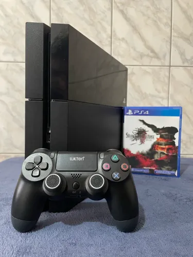 Ps4 Fat Impecável com 1 Controle e Vários Jogos