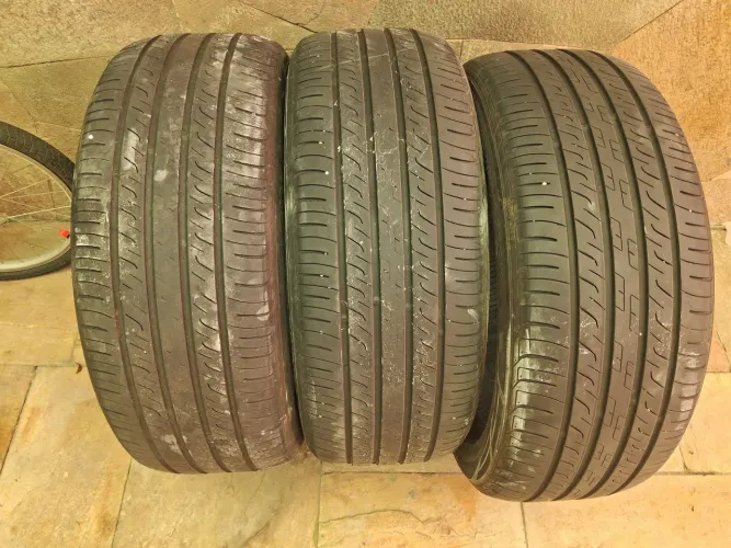 Vende se pneus aro 19/235/50r19 R$500 cada