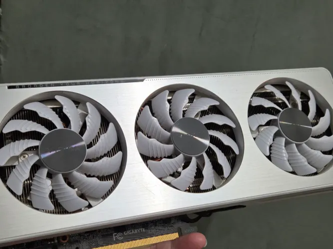 Placa de vídeo Gigabyte RTX3060 Ti 8gb