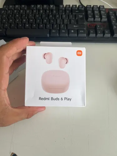 Fone de ouvido Buds 6 play rosa